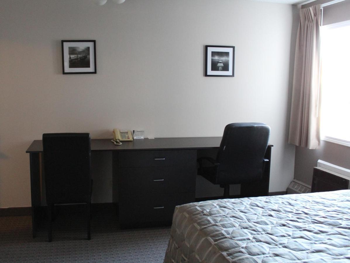 Arbour Ridge Inn & Suites Kindersley Buitenkant foto